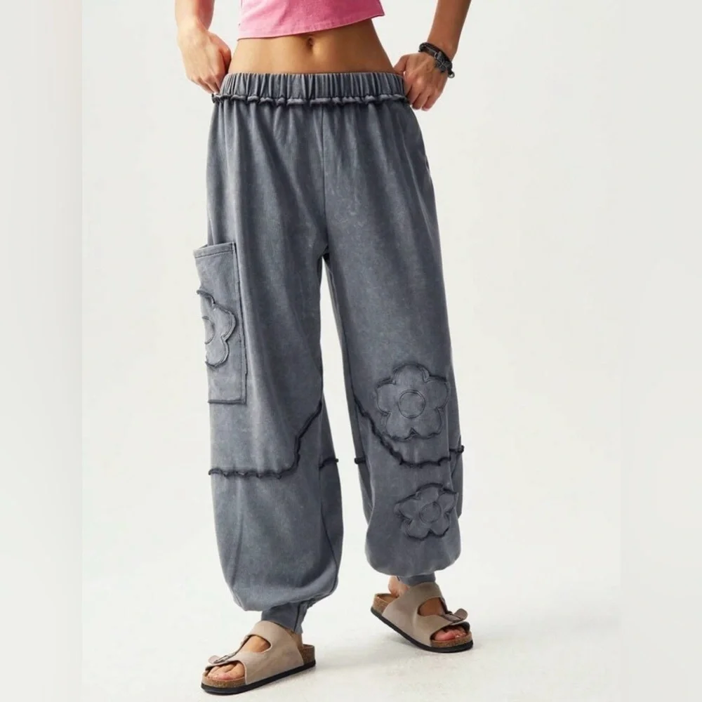 Gray Floral Women's Pants - Picture 4 of 9